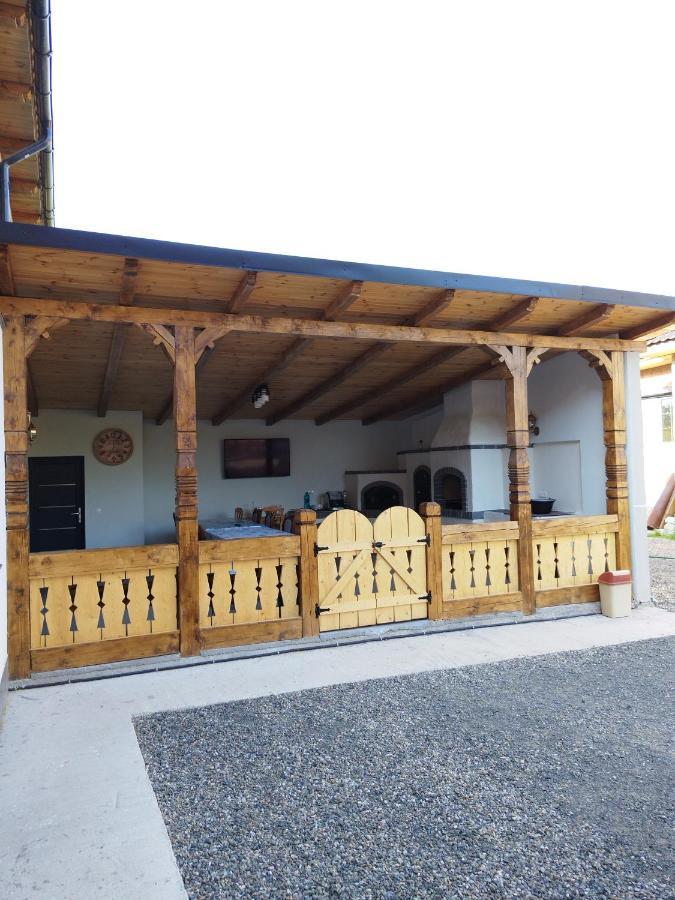 Casa De Langa Padure Hotel Sighetu Marmaţiei Buitenkant foto